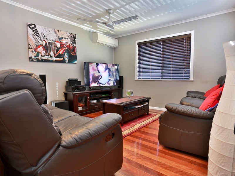 114 Landsboro Avenue, Boondall QLD 4034