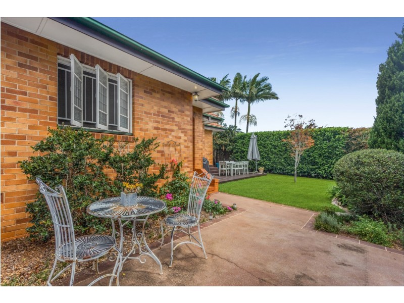 63 Somers Street, Nudgee QLD 4014