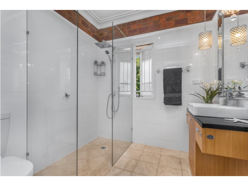 63 Somers Street, Nudgee QLD 4014