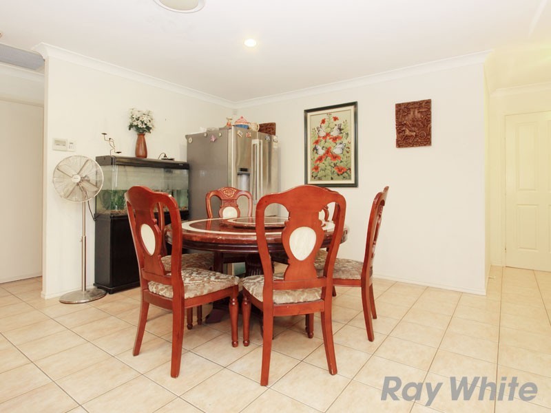 100 Bangalow Street, Bridgeman Downs QLD 4035