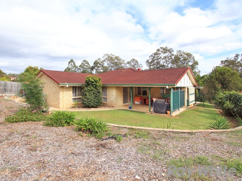 100 Bangalow Street, Bridgeman Downs QLD 4035