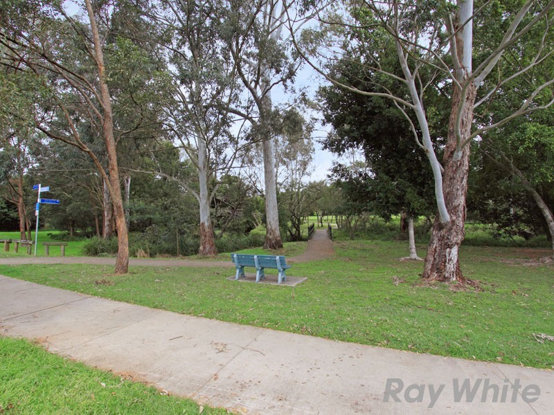 100 Bangalow Street, Bridgeman Downs QLD 4035