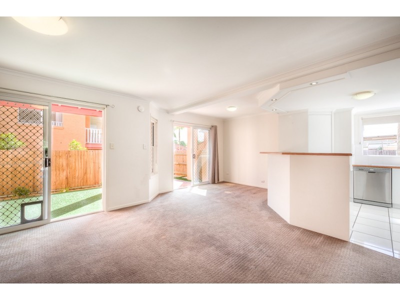 2/133 Albany Creek Road, Aspley QLD 4034