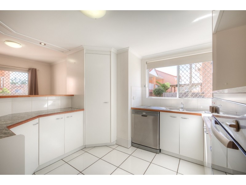 2/133 Albany Creek Road, Aspley QLD 4034