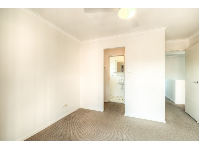 2/133 Albany Creek Road, Aspley QLD 4034