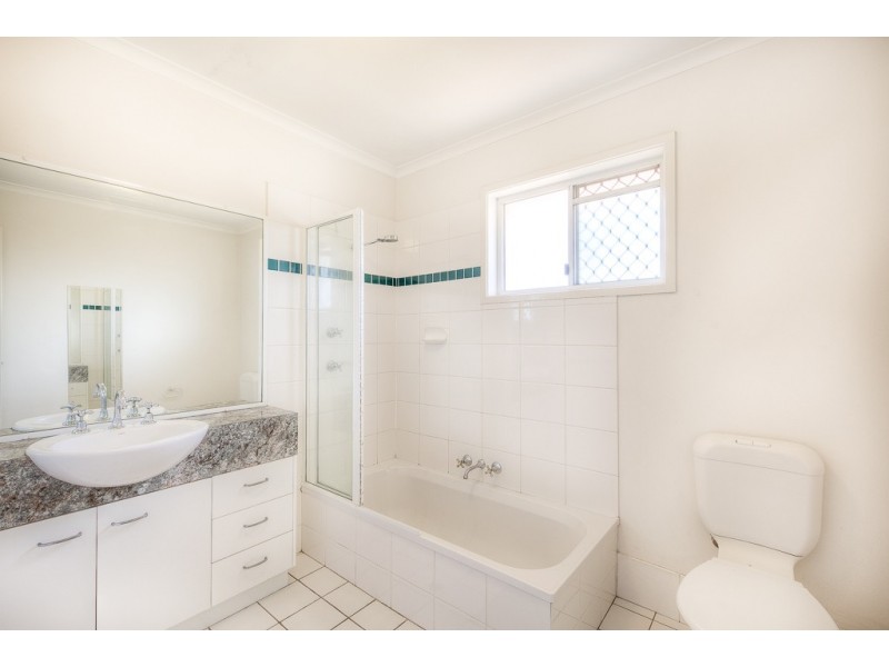 2/133 Albany Creek Road, Aspley QLD 4034