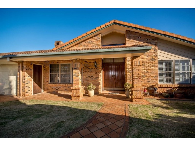 27 Moyston Street, Carseldine QLD 4034