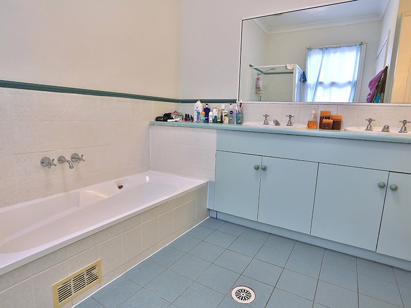 3 Jacaranda Close, Fitzgibbon QLD 4018