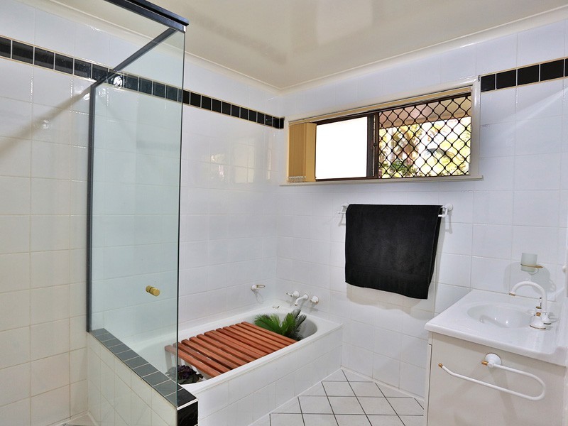 13 Youngs Crossing Road, Joyner QLD 4500