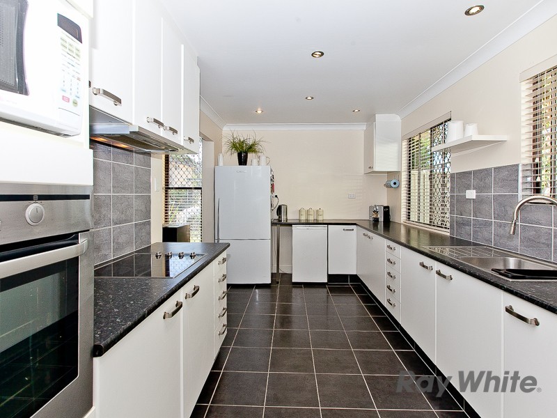 7 Grenadier Street, Bray Park QLD 4500