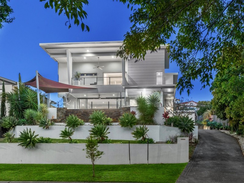 90 Stringybark Drive, Chermside West QLD 4032