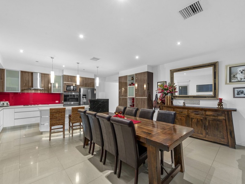 90 Stringybark Drive, Chermside West QLD 4032