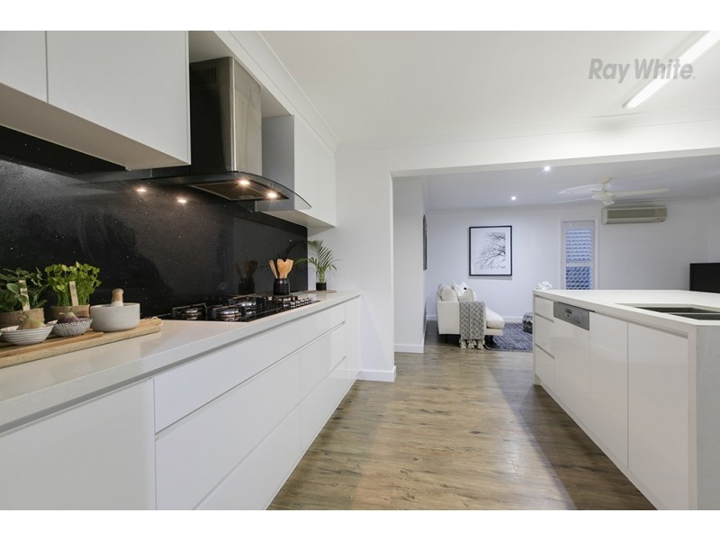 72 Oxford Crescent, Bridgeman Downs QLD 4035