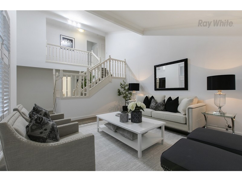 72 Oxford Crescent, Bridgeman Downs QLD 4035