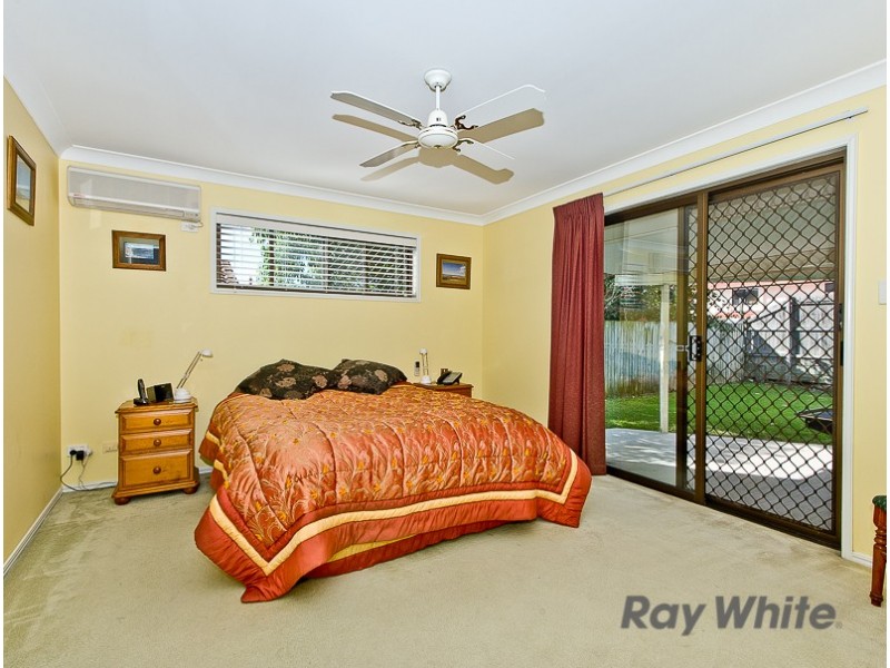 4 Lorenc Place, Bridgeman Downs QLD 4035