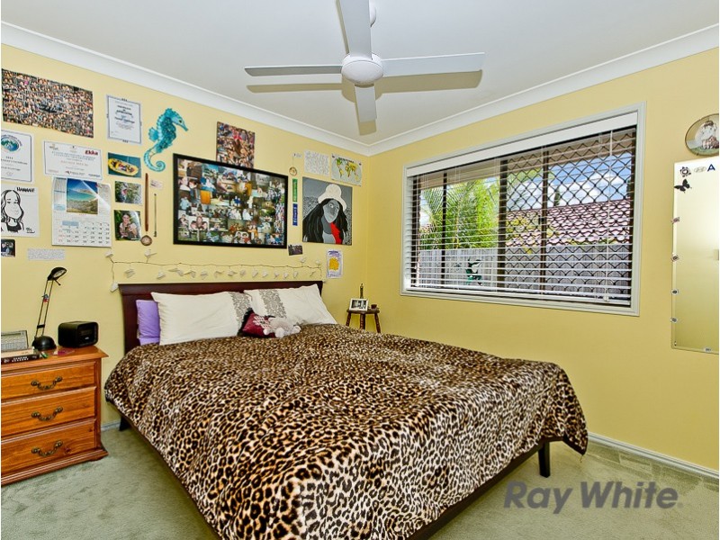 4 Lorenc Place, Bridgeman Downs QLD 4035