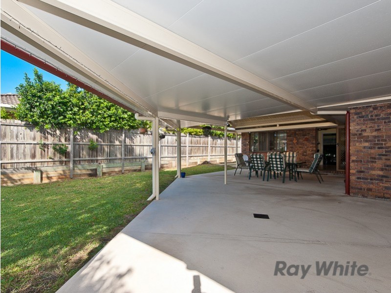 4 Lorenc Place, Bridgeman Downs QLD 4035