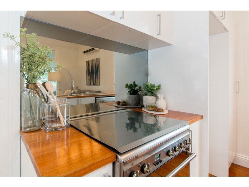 42 Adams Street, Deagon QLD 4017