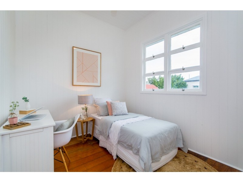 42 Adams Street, Deagon QLD 4017