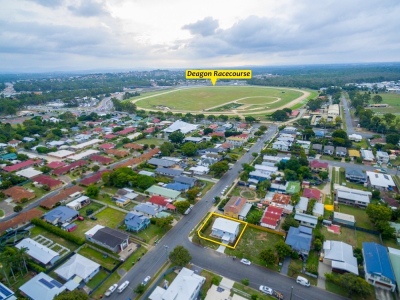 42 Adams Street, Deagon QLD 4017