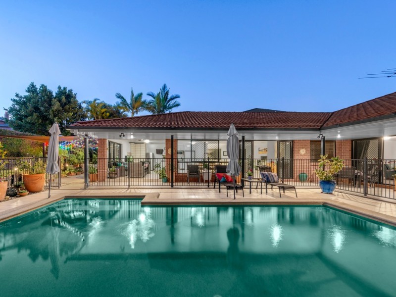 31 Chelsea Crescent, Bridgeman Downs QLD 4035