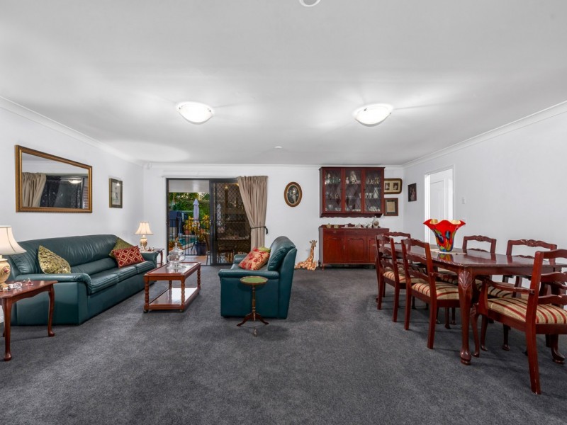 31 Chelsea Crescent, Bridgeman Downs QLD 4035