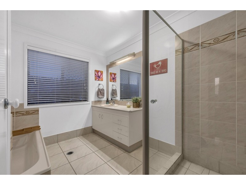 31 Chelsea Crescent, Bridgeman Downs QLD 4035