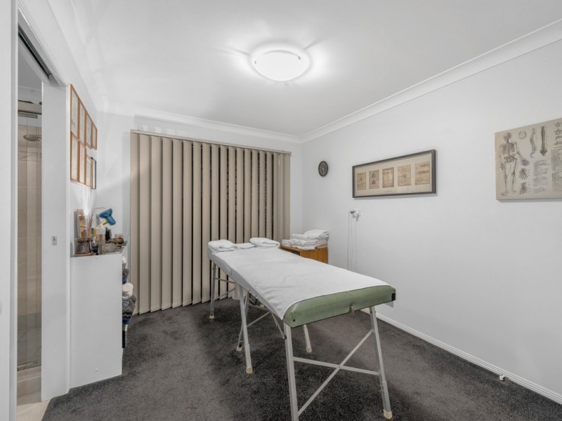 31 Chelsea Crescent, Bridgeman Downs QLD 4035