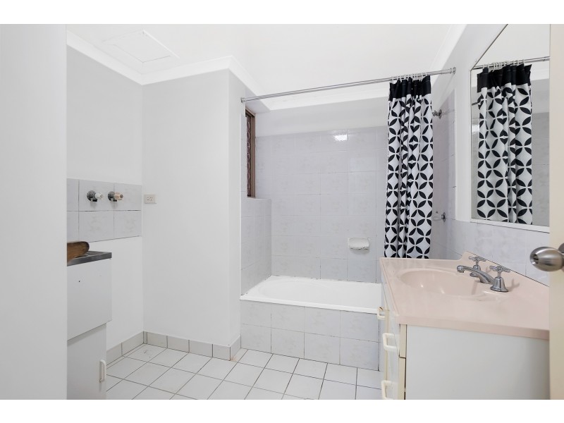 2/14 Halcomb Street, Zillmere QLD 4034