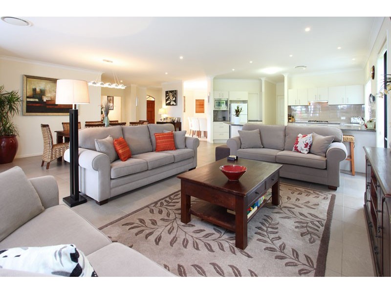 1 Manor Close, Murrumba Downs QLD 4503