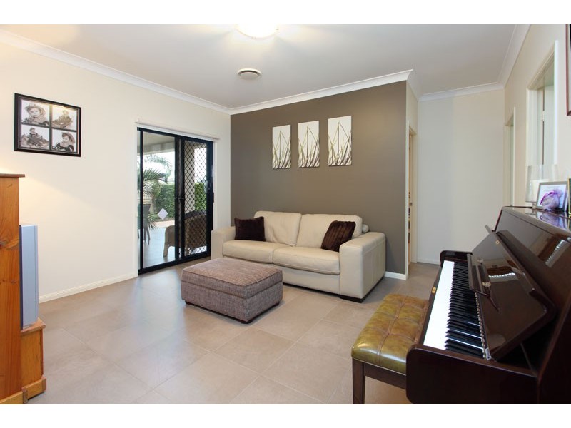 1 Manor Close, Murrumba Downs QLD 4503