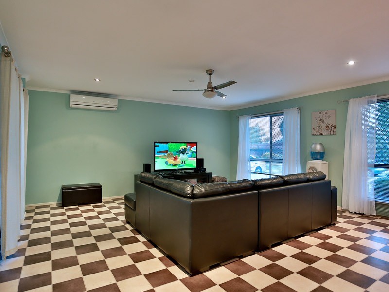 42 Gledson Street, Zillmere QLD 4034