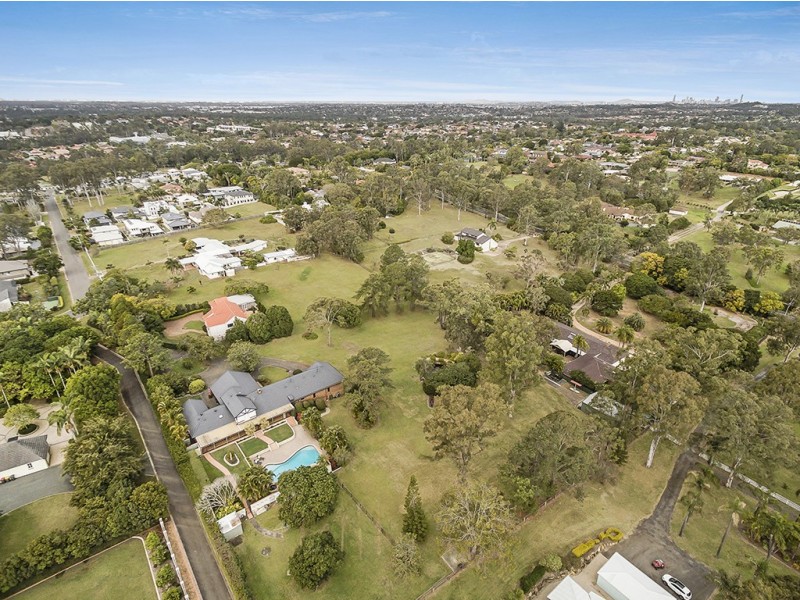 54 Retreat Street, Bridgeman Downs QLD 4035