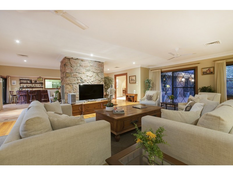 54 Retreat Street, Bridgeman Downs QLD 4035