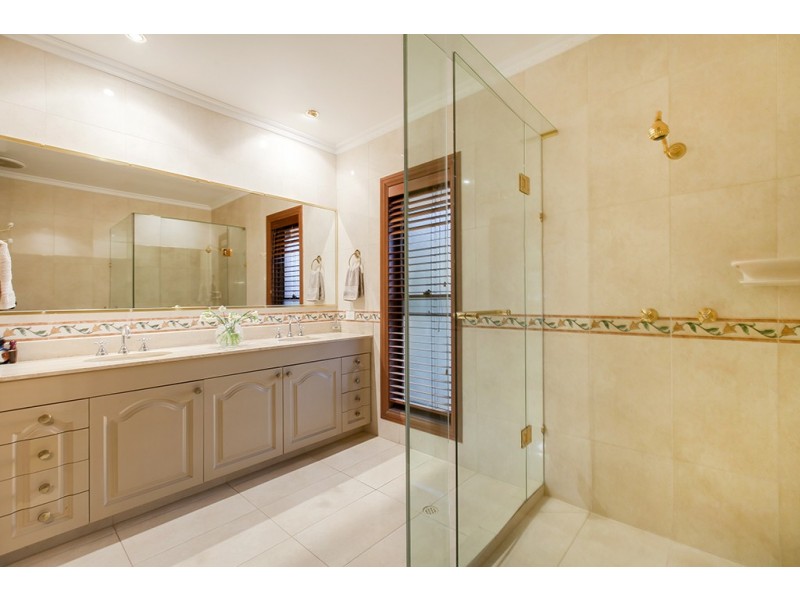 54 Retreat Street, Bridgeman Downs QLD 4035