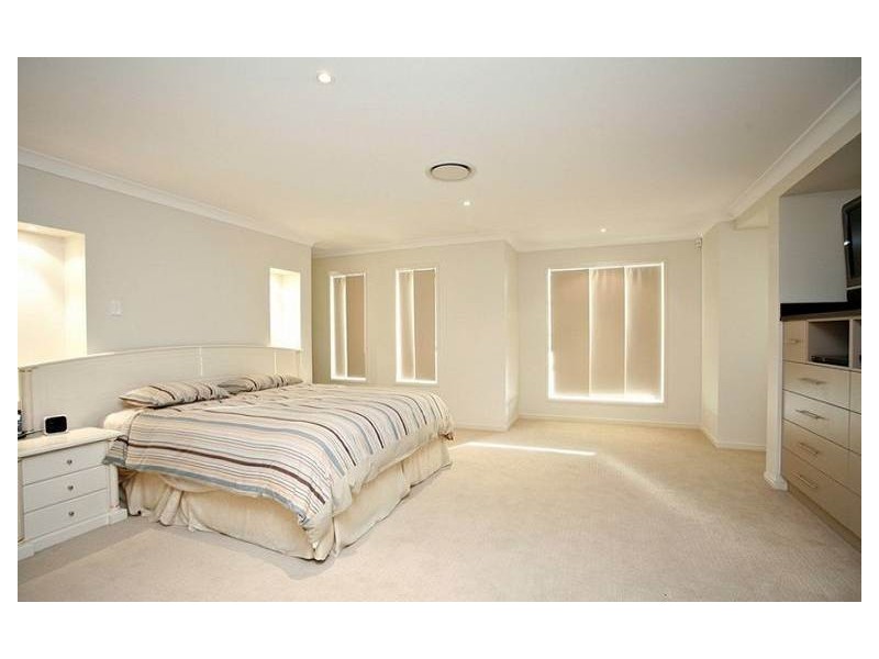 7 Hedge Court, Aspley QLD 4034