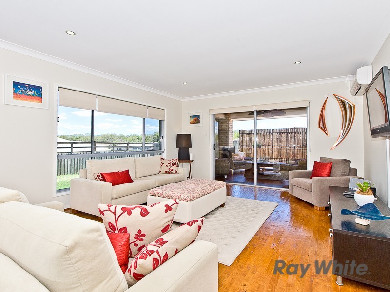 9 Corella Crescent, Warner QLD 4500