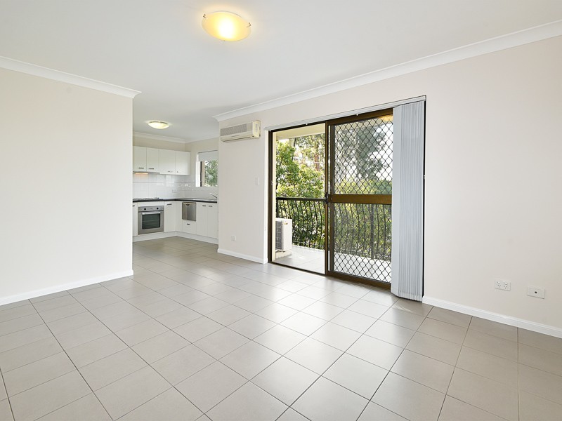 4/70 Hilltop Avenue, Chermside QLD 4032