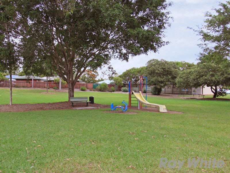 31 Eyre Avenue, Petrie QLD 4502