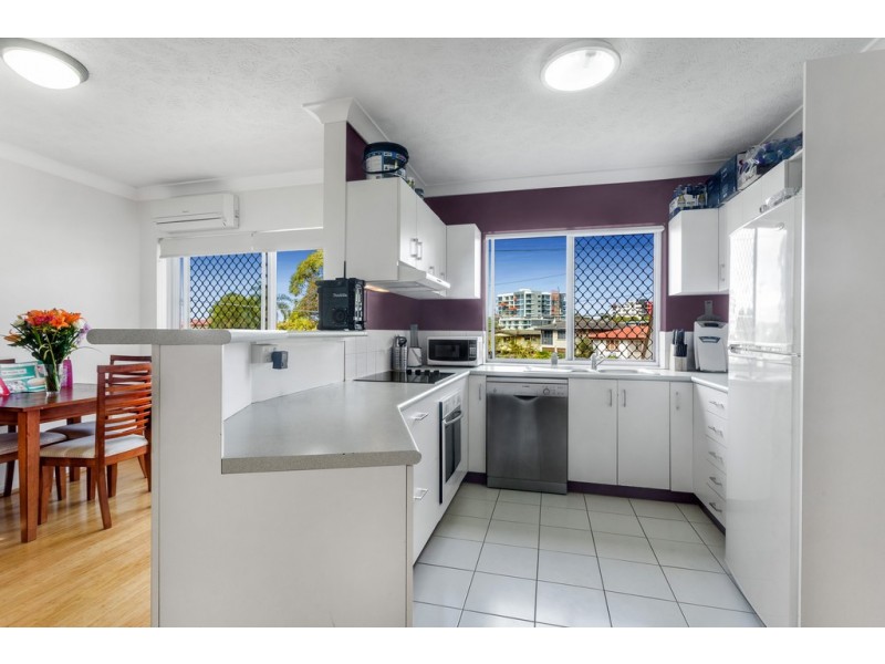 6/2 Surrey Street, Nundah QLD 4012