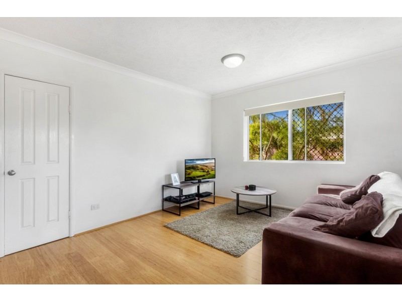 6/2 Surrey Street, Nundah QLD 4012