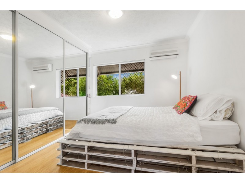 6/2 Surrey Street, Nundah QLD 4012