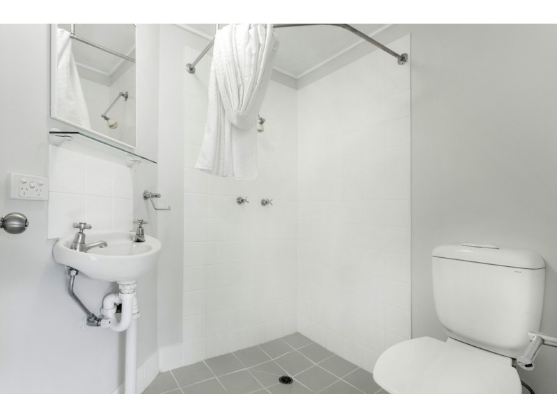 6/2 Surrey Street, Nundah QLD 4012