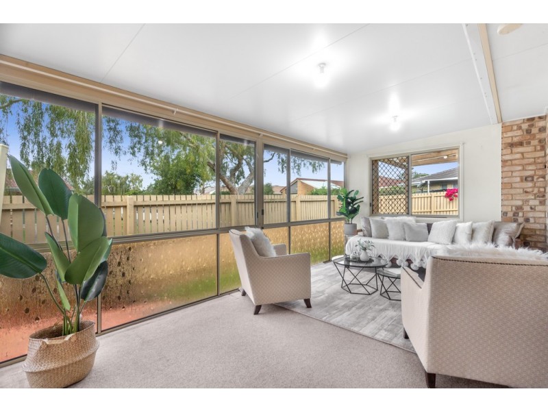 1 Boronia Place, Fitzgibbon QLD 4018