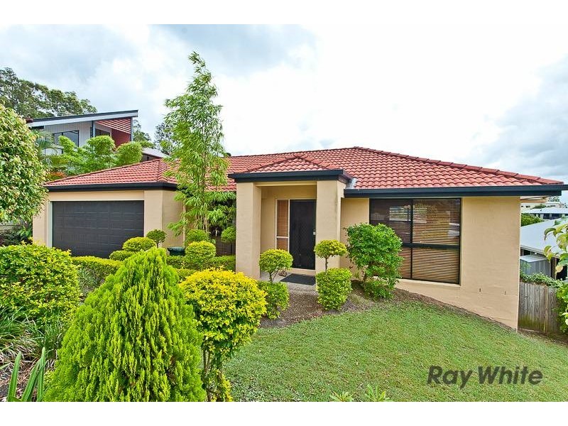 8 Bonsoir Court, Eatons Hill QLD 4037