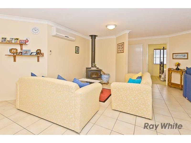 8 Bonsoir Court, Eatons Hill QLD 4037