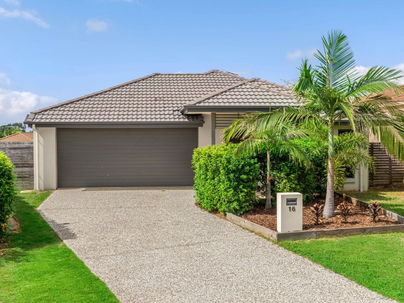 16 Rawlins Crescent, North Lakes QLD 4509
