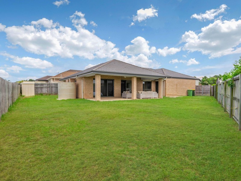 16 Rawlins Crescent, North Lakes QLD 4509