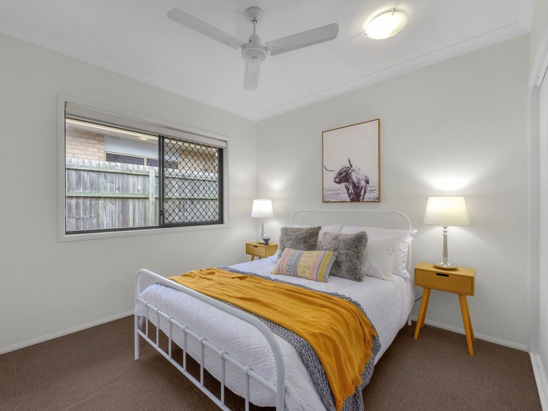 16 Rawlins Crescent, North Lakes QLD 4509