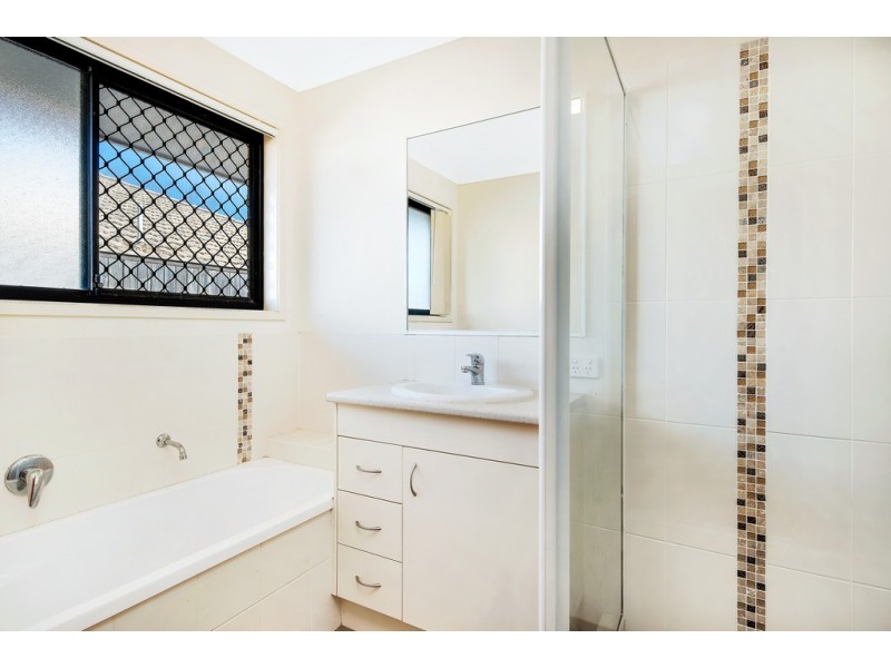 10 Apache Street, Dakabin QLD 4503